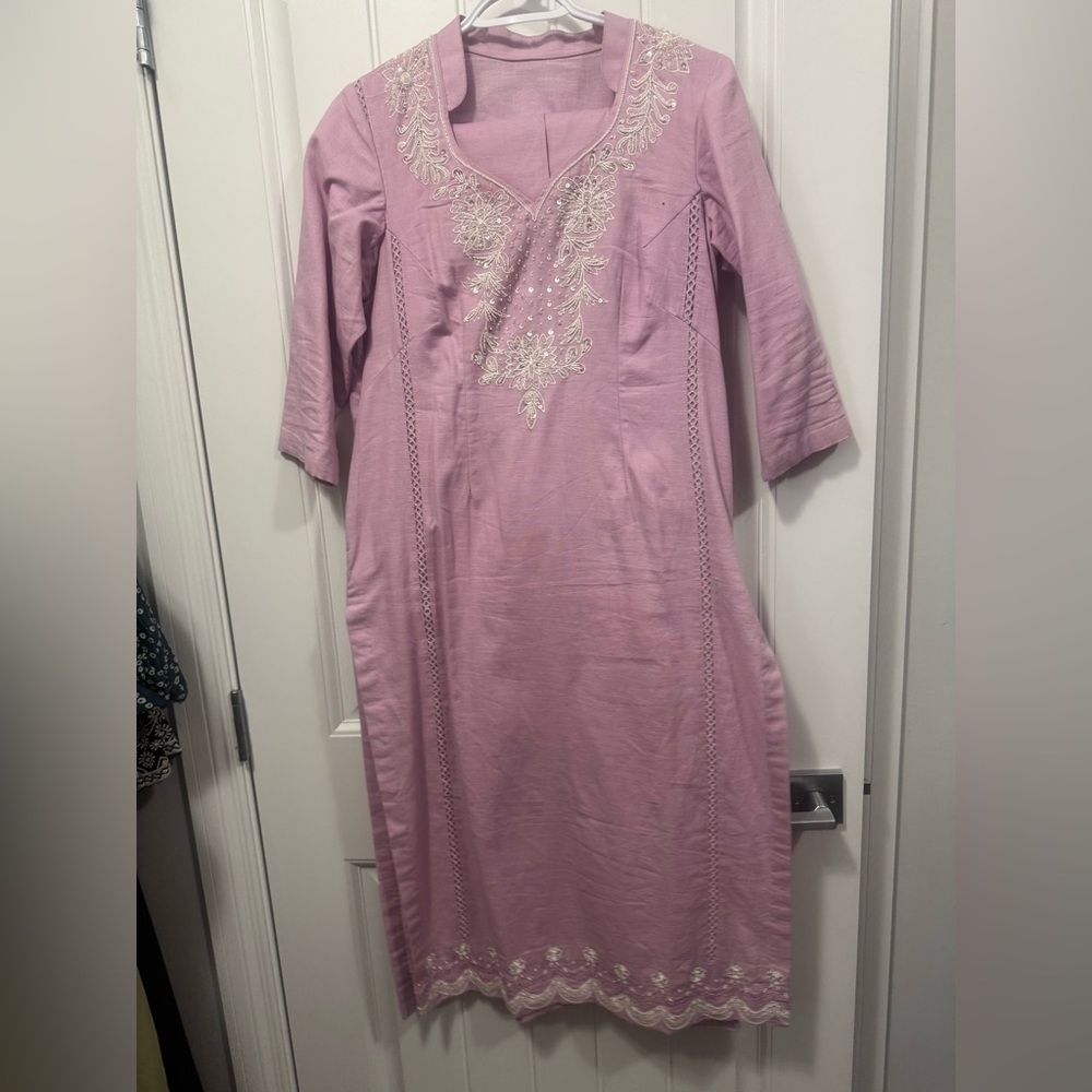 Elegant Pink Embroidered Indian suit   fits size XS to large material